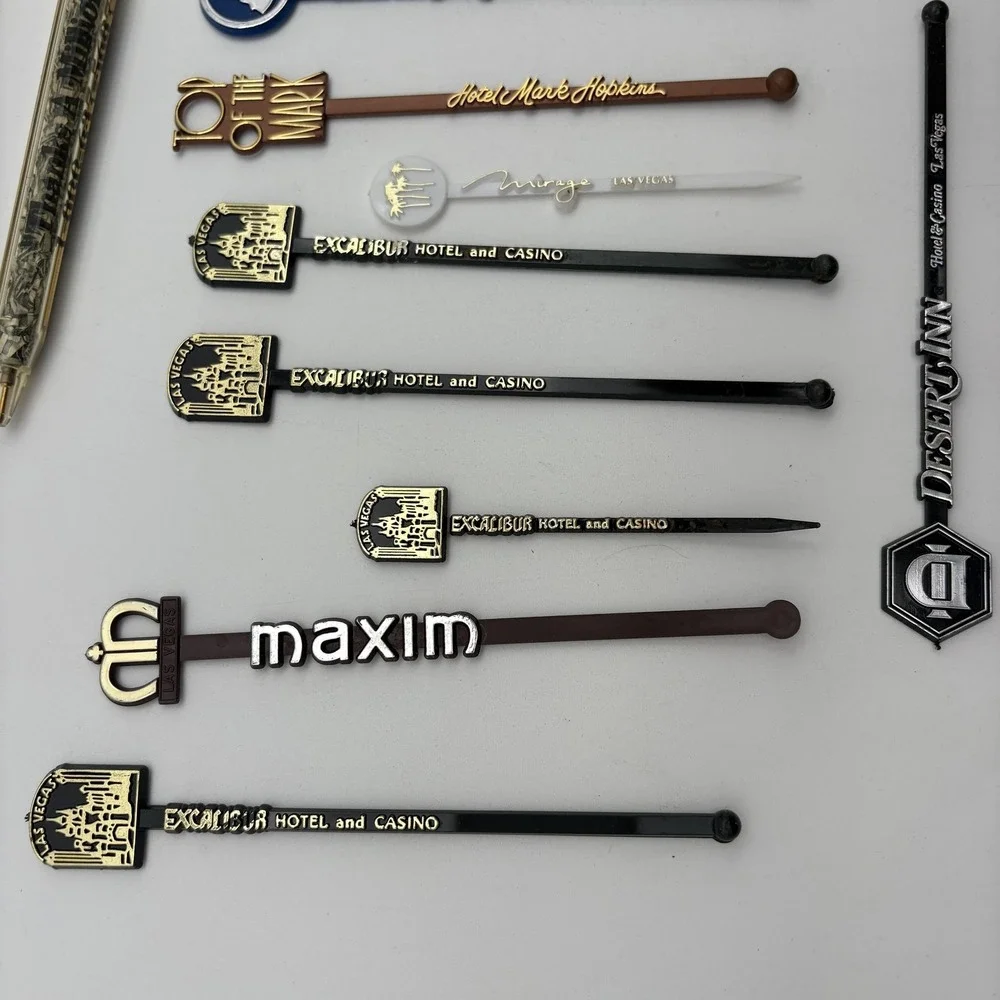 Vintage Casino Swizzle Sticks & Pens Lot 24 Excalibur Caesars Desert Inn‎ Vegas